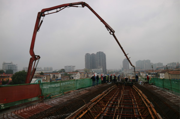 淮安市快速路ksl-5标现浇箱梁首件顺利完成